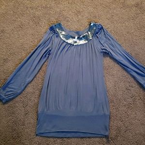 Dress with Sequin neck